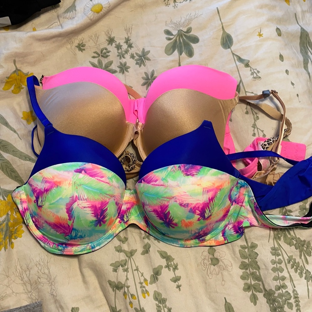 Pink/ Aerie bras
